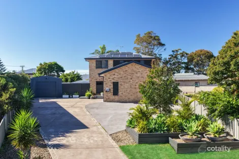 Property photo of 16 Wattlevale Place Ulladulla NSW 2539