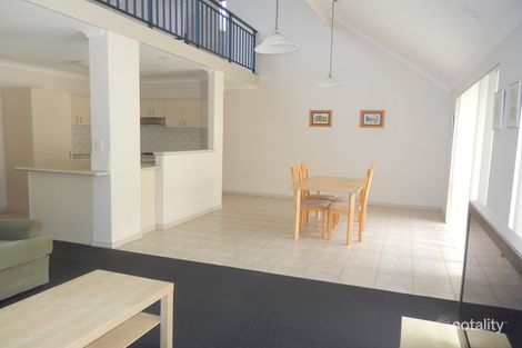 Property photo of 30 Macaulay Crescent Inglewood WA 6052