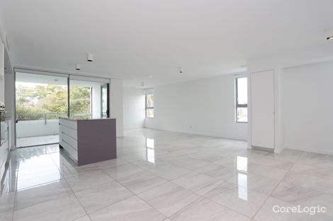 Property photo of 205/34 Picnic Point Esplanade Maroochydore QLD 4558