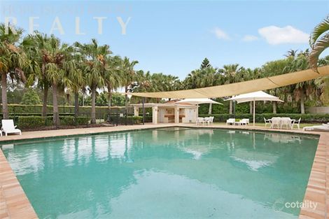 Property photo of 8410 Magnolia Drive East Hope Island QLD 4212