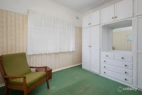 Property photo of 11 Bardia Road Shortland NSW 2307