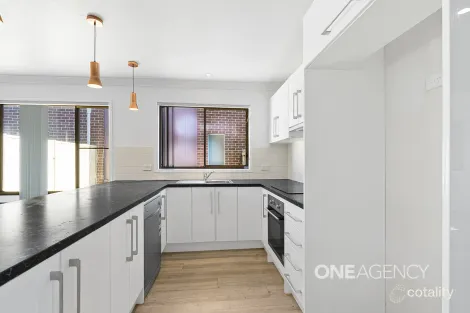 Property photo of 10/25 Bowada Street Bomaderry NSW 2541