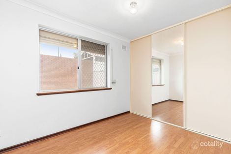 Property photo of 11 Lowan Loop Karawara WA 6152