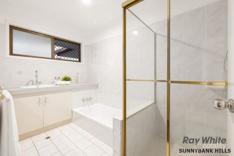 26 Cornflower St, Mansfield, QLD 4122