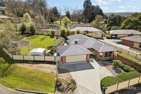 13 LUCINDA CT, LATROBE, TAS 7307