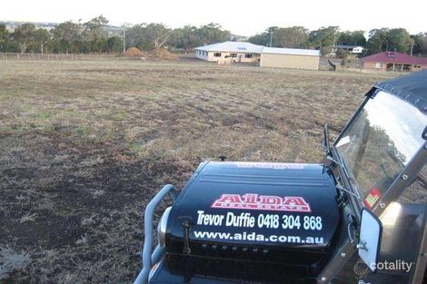 Property photo of 4 Commonwealth Crescent Gowrie Junction QLD 4352