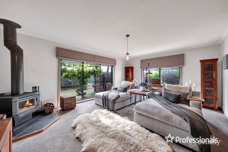 Property photo of 4 Orbel Close Hoppers Crossing VIC 3029