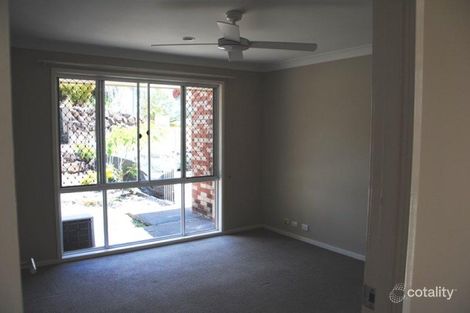 Property photo of 33 Clarence Drive Helensvale QLD 4212