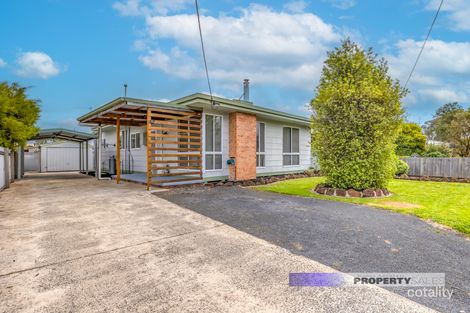 17 Anderson Ave, Yallourn North, VIC 3825
