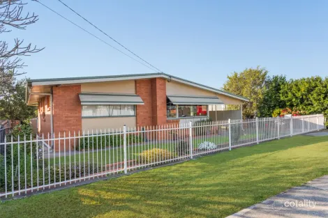 Property photo of 11 Pine Street North Ipswich QLD 4305