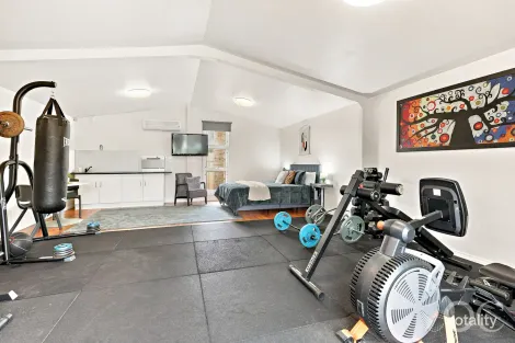 Property photo of 34 Brooks Circuit Woodcroft SA 5162