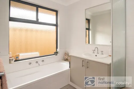 Property photo of 12 Andon Link Yalyalup WA 6280