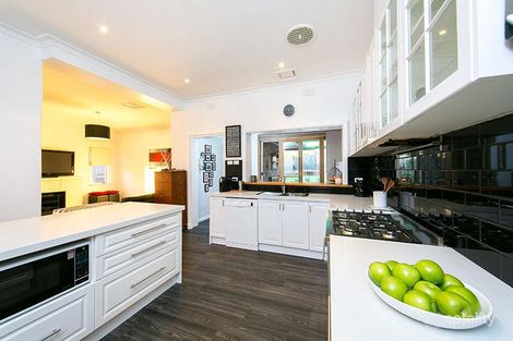 500 Saunders Ave, East Albury, NSW 2640