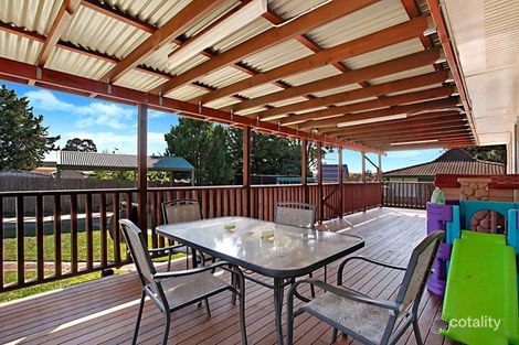 Property photo of 11 Hakea Place Macquarie Fields NSW 2564