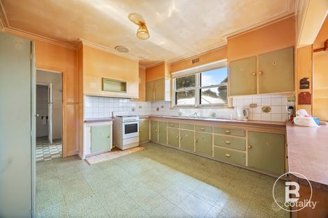 Property photo of 30 Hewitts Road Linton VIC 3360