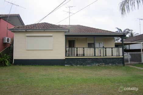 82 Lombard St, Fairfield West, NSW 2165