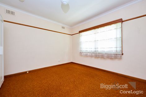 Property photo of 18 Burrapike Avenue Springvale VIC 3171