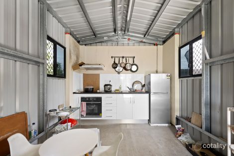 Property photo of 19 Sugarfield Place Ooralea QLD 4740