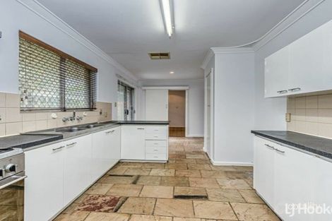 Property photo of 28 Hughenden Drive Thornlie WA 6108