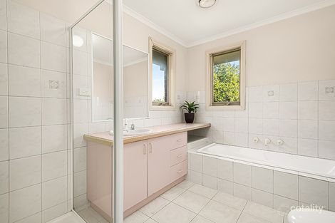 Property photo of 2/2 Laxdale Road Camberwell VIC 3124