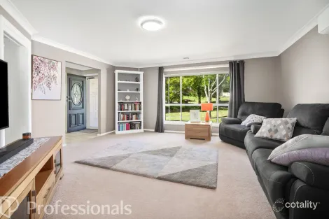 Property photo of 10 Stratford Close Orange NSW 2800