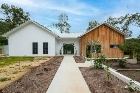 38 Reiners Rd, Highvale, QLD 4520