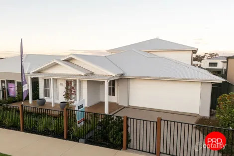 Property photo of 6 Neon Crescent Strathfieldsaye VIC 3551