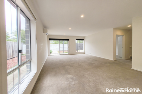Property photo of 22 Henry Kendall Street Franklin ACT 2913