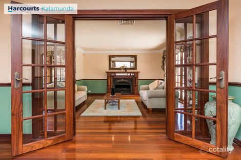 Property photo of 10 Cagney Way Lesmurdie WA 6076
