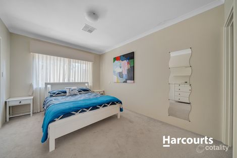 Property photo of 1 Deerfield Place Iluka WA 6028