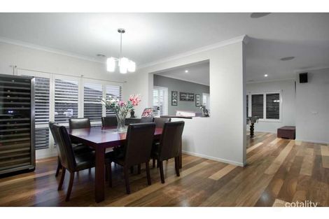 Property photo of 3 Blue Bell Court Pakenham VIC 3810