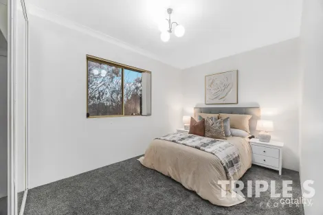 Property photo of 17/9-13 Early Street Parramatta NSW 2150