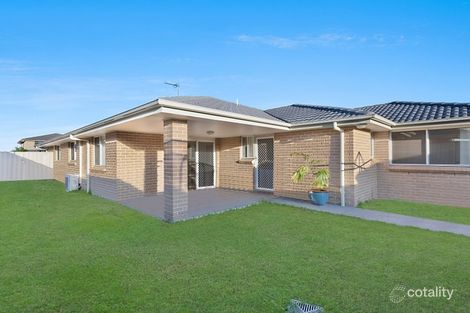 Property photo of 54 Waterside Drive Woongarrah NSW 2259