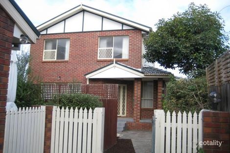 Property photo of 2/10 Pine Street Hawthorn VIC 3122