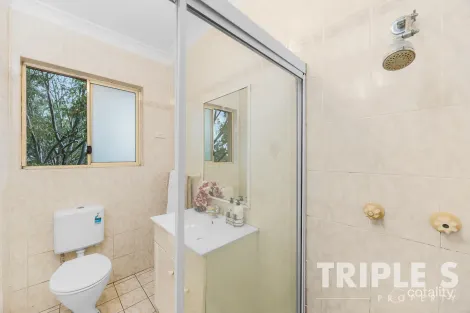 Property photo of 17/9-13 Early Street Parramatta NSW 2150