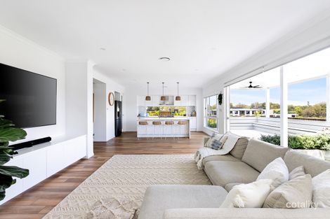 37 Warriewood Rd, Warriewood, NSW 2102