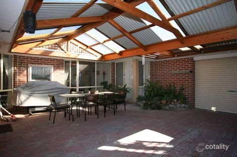 Property photo of 2 Nestle Retreat Berwick VIC 3806