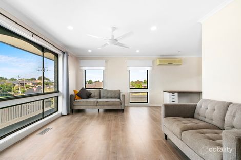 Property photo of 5 Oak Avenue Traralgon VIC 3844