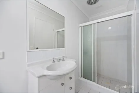 Property photo of 65 Numbat Court Coombabah QLD 4216