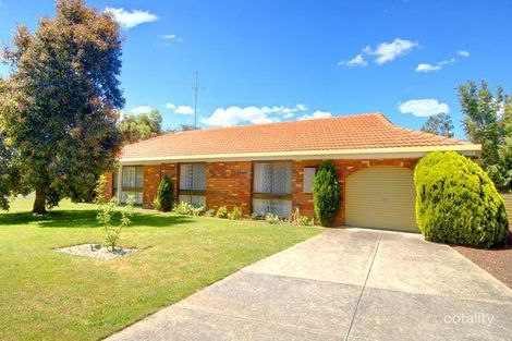 6 Shaw Ave, Wendouree, VIC 3355