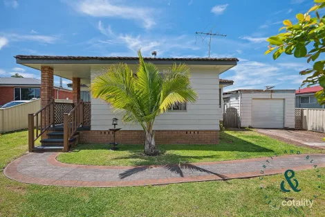 10 MAPLE CL, MEDOWIE, NSW 2318