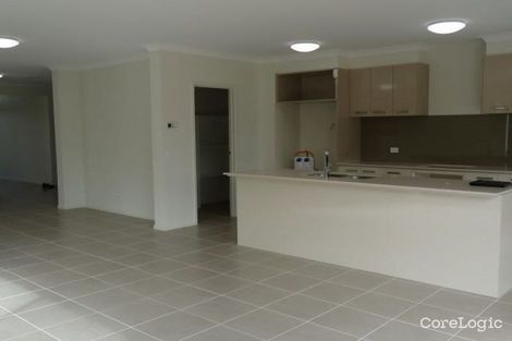 Property photo of 8 Rosehall Street Tarneit VIC 3029