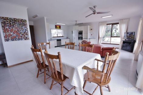 Property photo of 19 Sorrell Close Bungendore NSW 2621