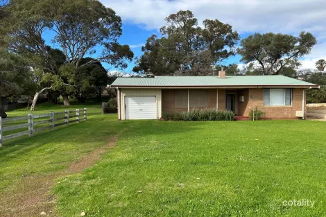 367 Old Coast Rd, Australind, WA 6233