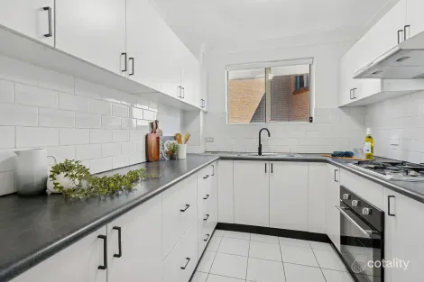 Property photo of 5/10 Kitchener Avenue Regents Park NSW 2143