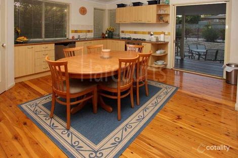 Property photo of 18 Fraser Place Forest Lake QLD 4078
