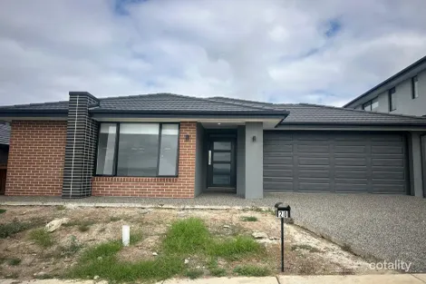 20 Koalas Cct, Clyde North, VIC 3978