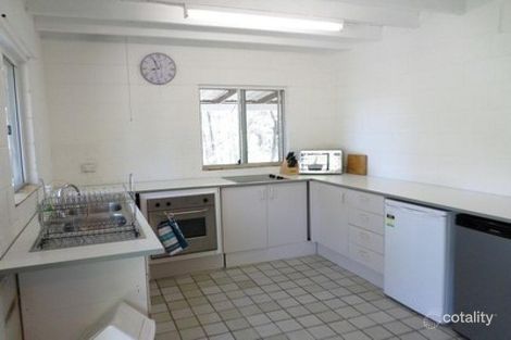 Property photo of 102 Lucas Drive Lamb Island QLD 4184