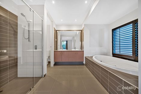 Property photo of 27 Castlemaine Drive Eynesbury VIC 3338