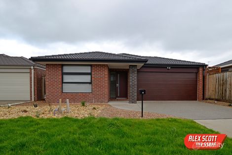 Property photo of 4 Lotus Street Pakenham VIC 3810